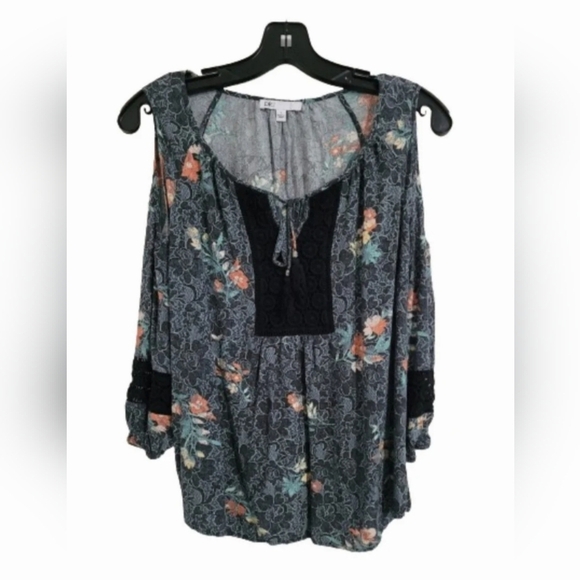 DR2 Tops - DR2 Multi-Colored Blouse Size Small Long Sleeve Open Shoulder Loose Fit